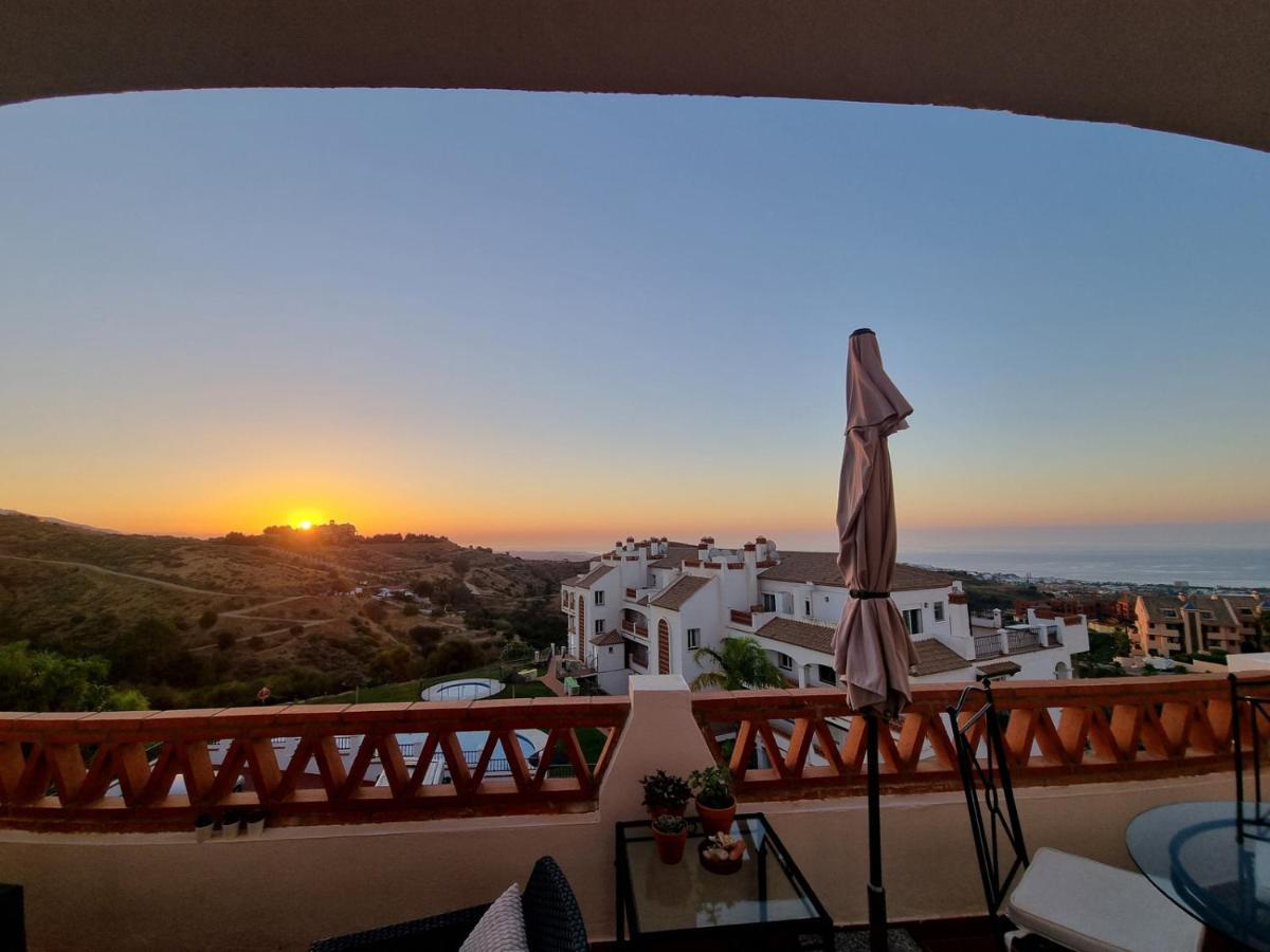 Elegant Apartment With Fantastic Views At The Top Of Calahonda Sitio de Calahonda Esterno foto