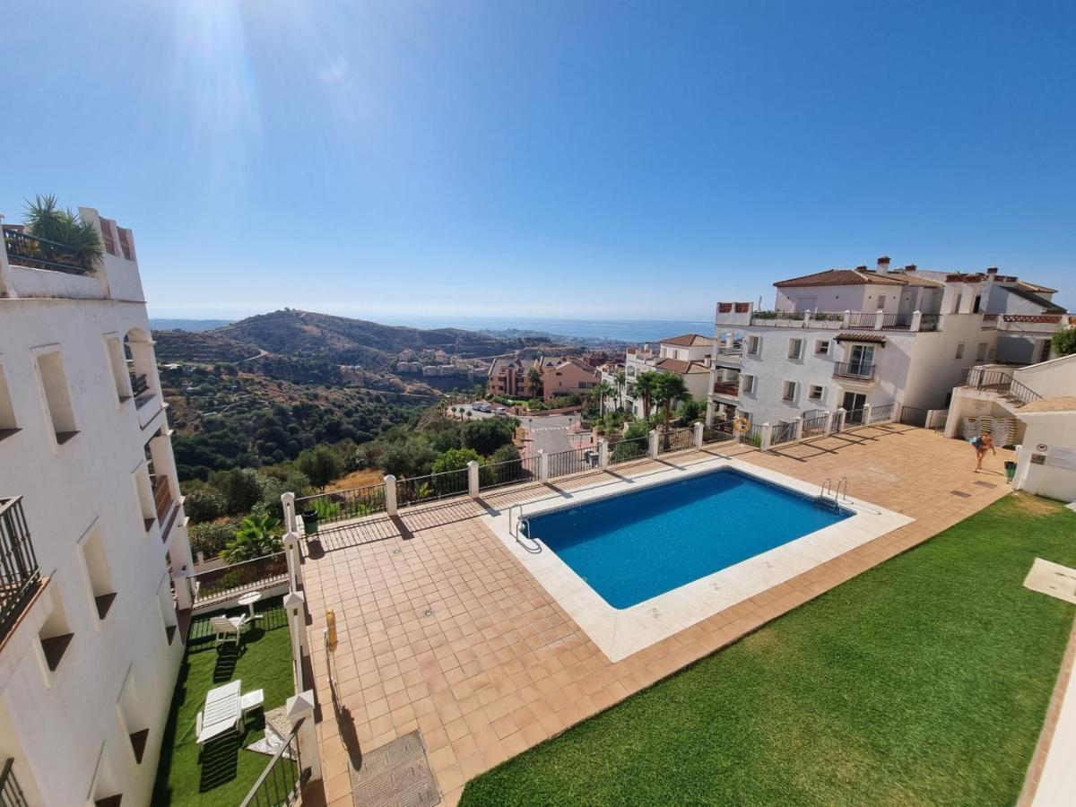 Elegant Apartment With Fantastic Views At The Top Of Calahonda Sitio de Calahonda Esterno foto