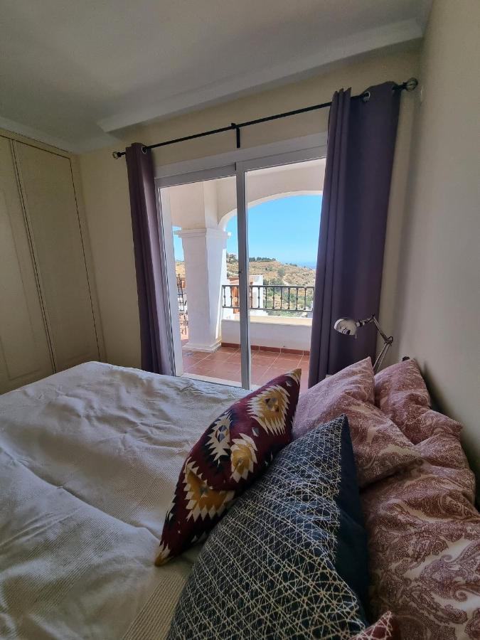 Elegant Apartment With Fantastic Views At The Top Of Calahonda Sitio de Calahonda Esterno foto