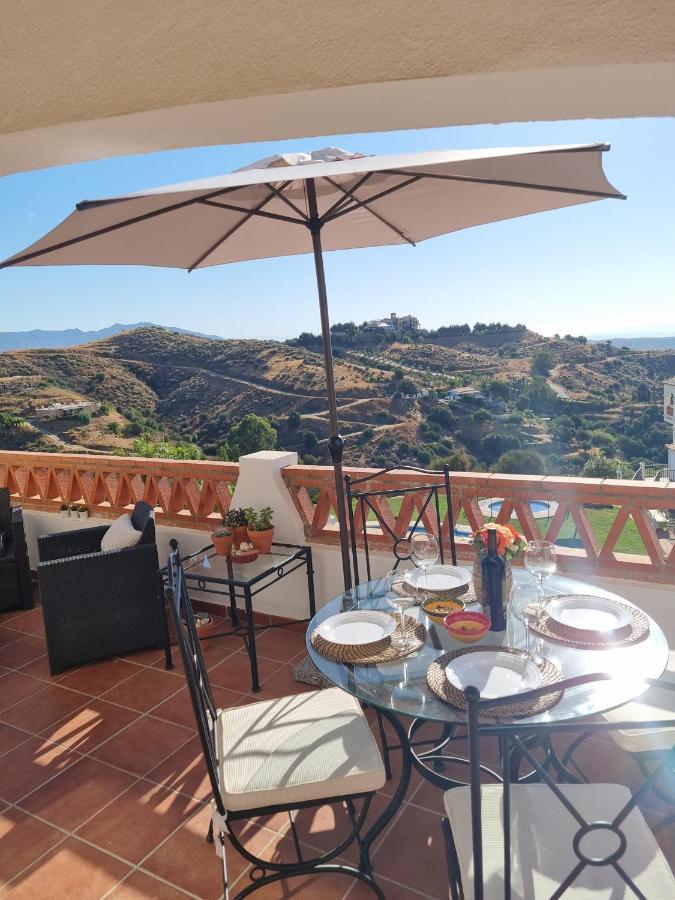 Elegant Apartment With Fantastic Views At The Top Of Calahonda Sitio de Calahonda Esterno foto