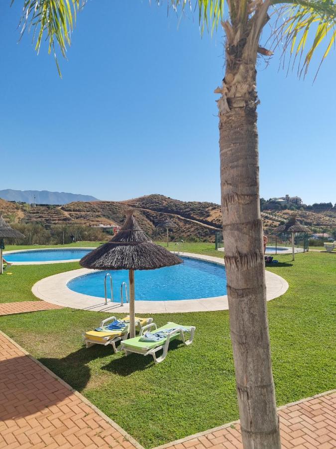 Elegant Apartment With Fantastic Views At The Top Of Calahonda Sitio de Calahonda Esterno foto